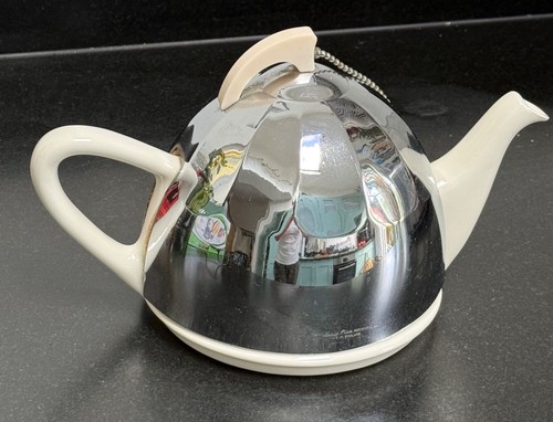 Vintage insulated teapot - teapot,